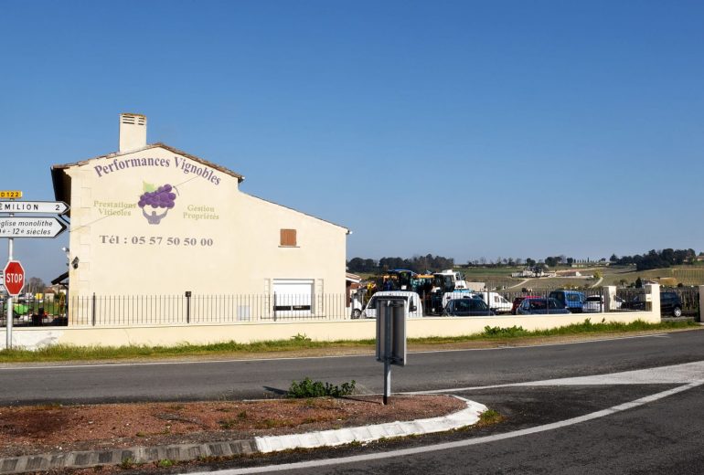 performances-vignobles-prestations-services-viticoles-bureau-saint-emilion