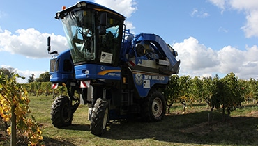 vendanges-mecaniques-optigrap-new-holland-performances-vignobles
